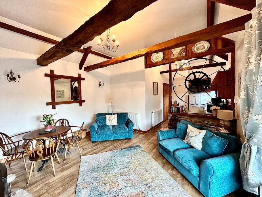 Detached One Level Stone Barn Villa Llangwm-Isaf Bagian luar foto
